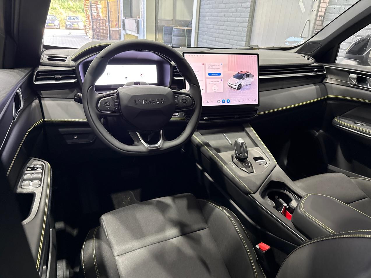 Lynk&co 01